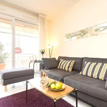 De 2 Chambres Avec Terrasse Amenagee Et Wifi A A 1 Km De La Plage Apartman *