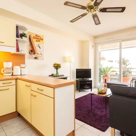 De 2 Chambres Avec Terrasse Amenagee Et Wifi A A 1 Km De La Plage Apartman